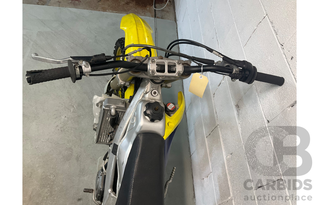 SUZUKI Dirt Bike