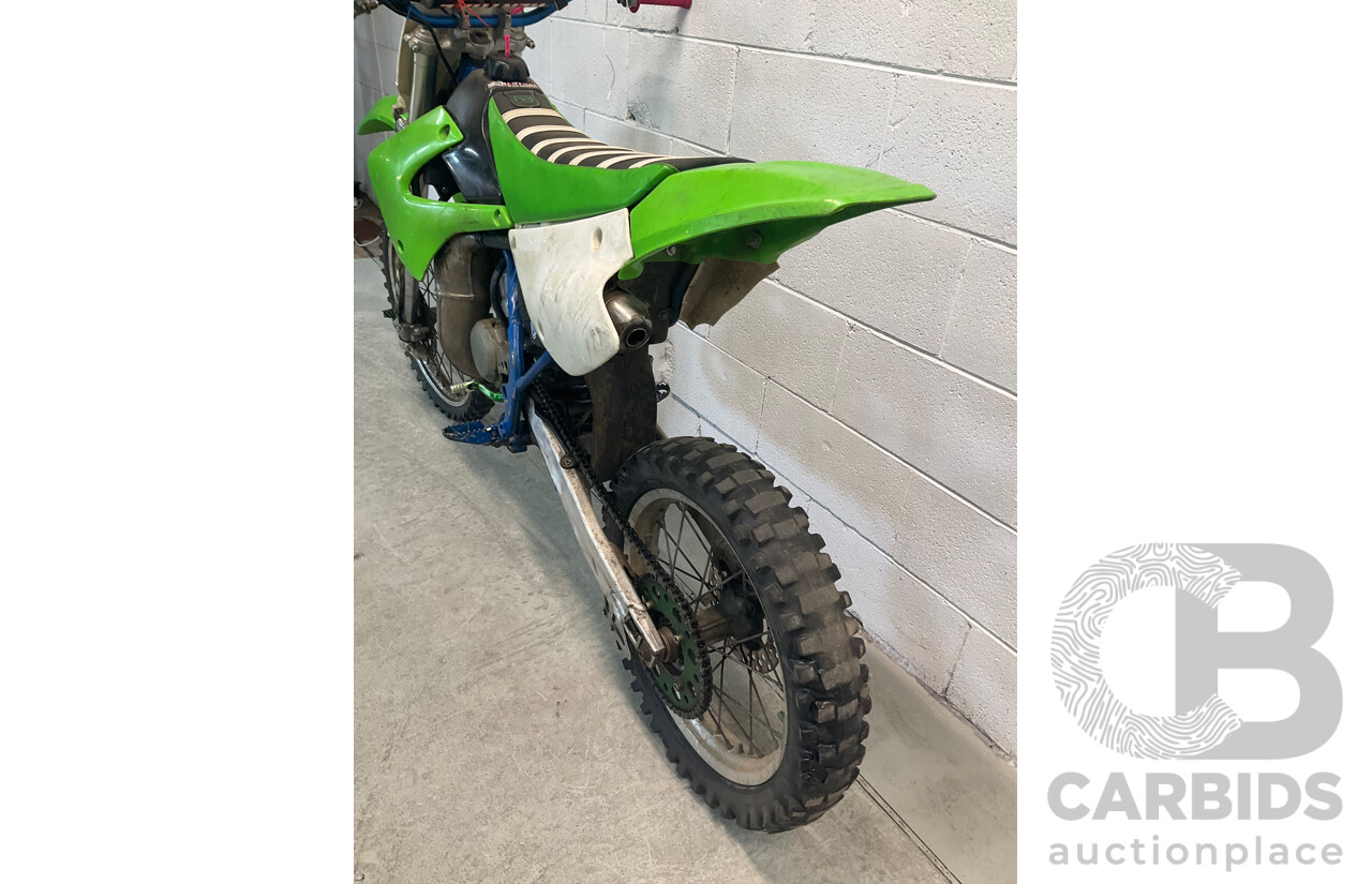 KAWASAKI KX85 Dirt Bike