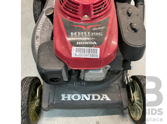 HONDA HRU196 Petrol Lawn Mower Lot 1537989 ALLBIDS