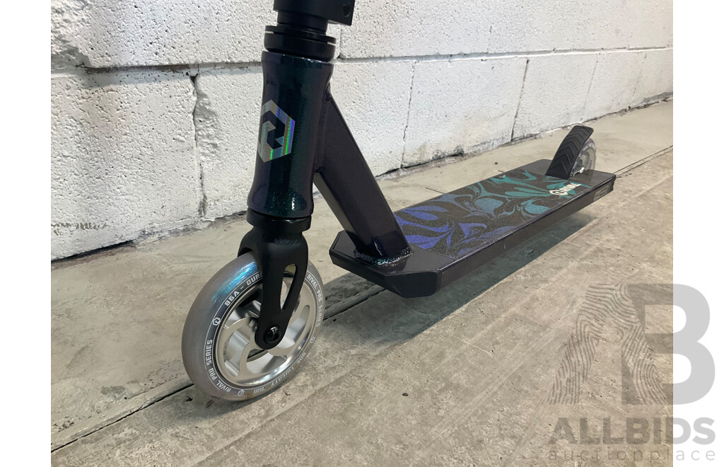 RIVAL Pro Series Scooter - ORP $99.00