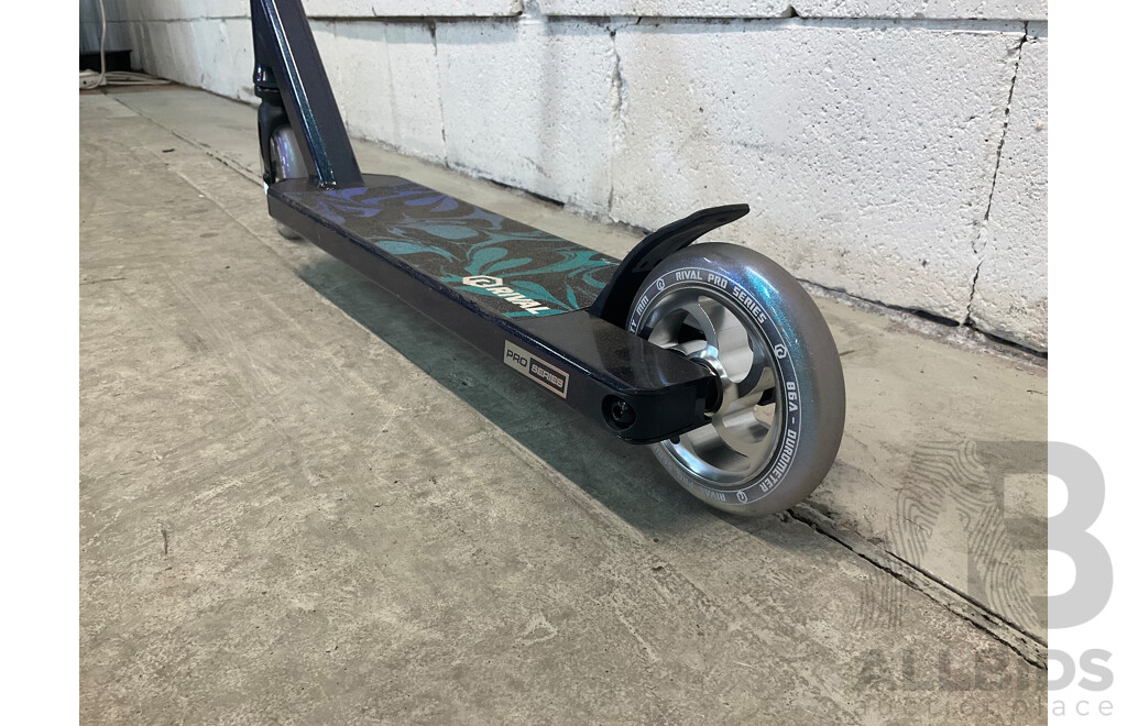 RIVAL Pro Series Scooter - ORP $99.00