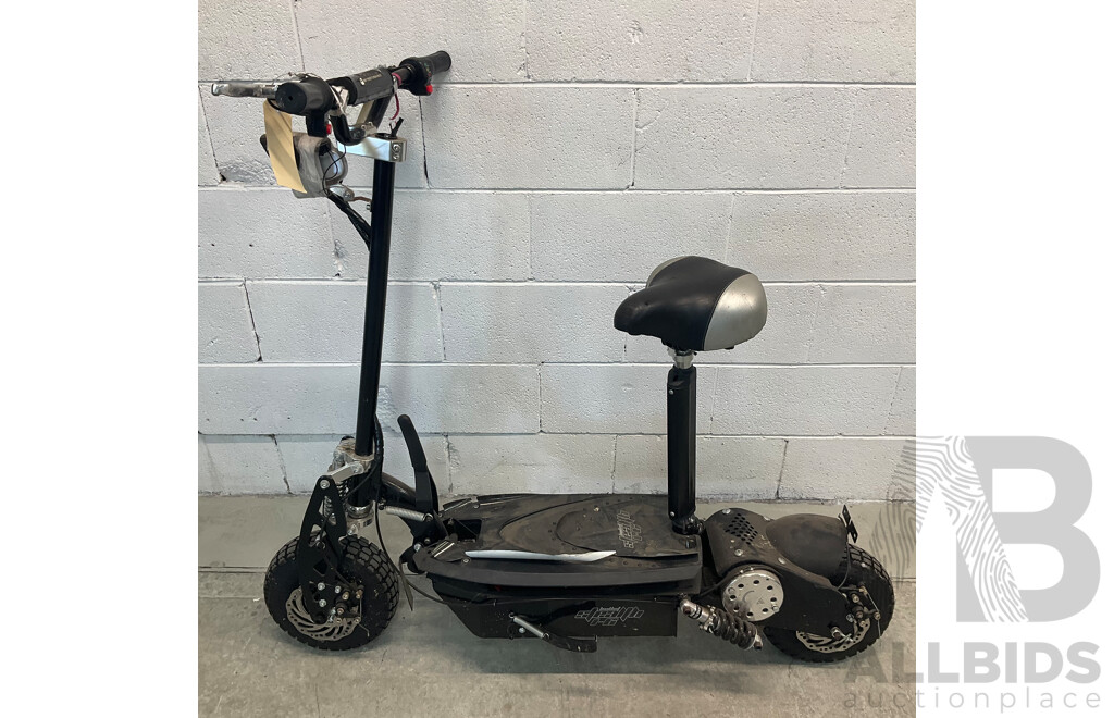 BULLET Stealth I-6 Motorised Scooter