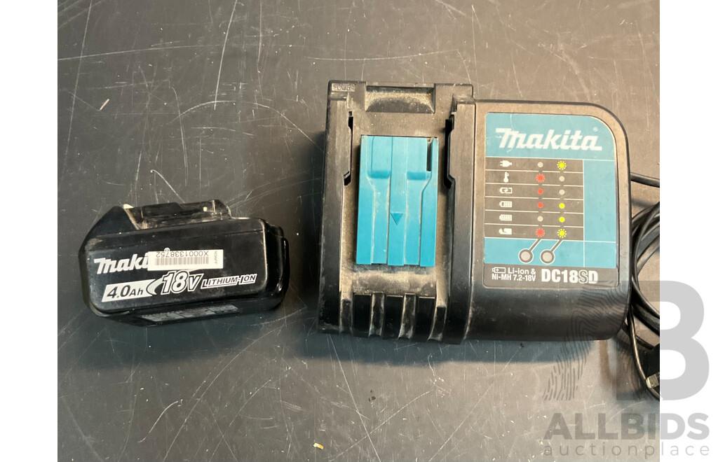 MAKITA DHS 680 Circular Saw & DGA504 Angle Grinder & Charger & 2x Batteries - Lot of 5