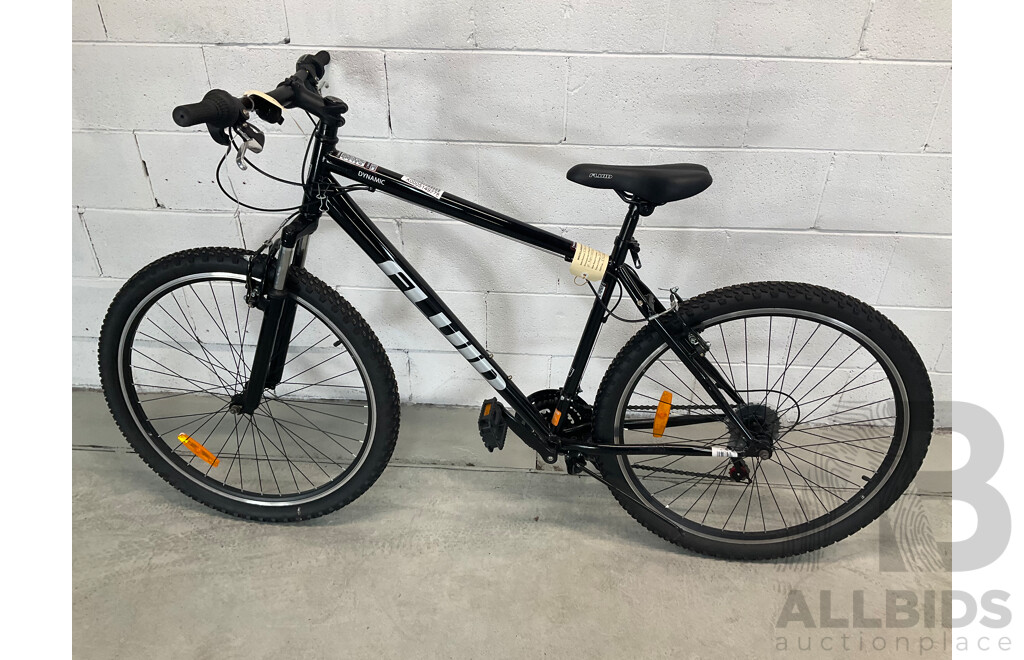 FLUID Dynamic Bike Black (Size L) - ORP $349.00