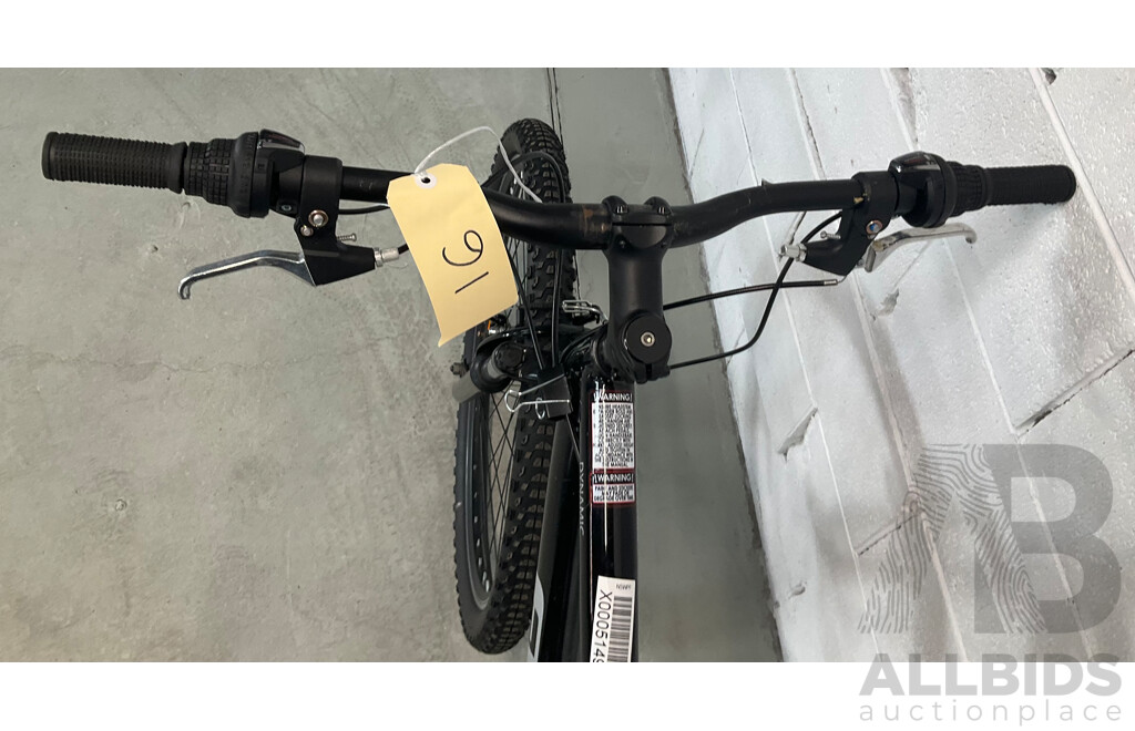 FLUID Dynamic Bike Black (Size L) - ORP $349.00