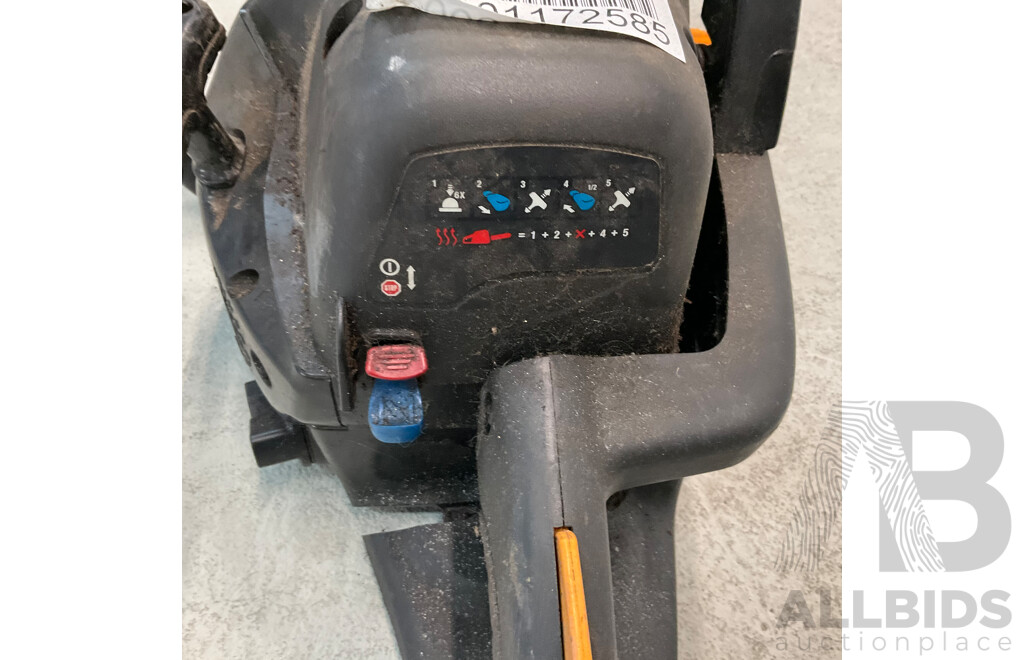 MCCULLOCH CS 400T Chainsaw