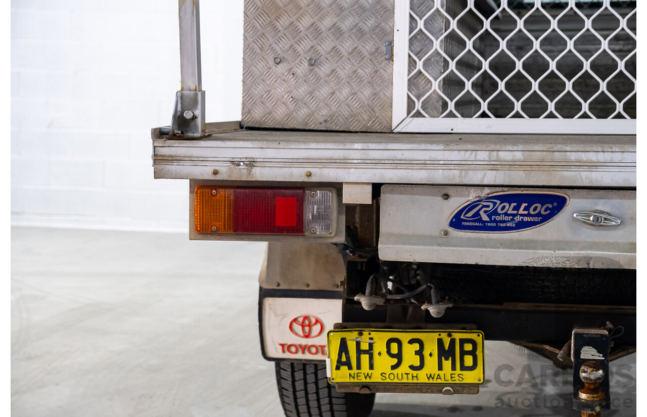 4/2005 Toyota Hilux SR (4x4) KUN26R 2d C/Chas White Turbo Diesel 3.0L