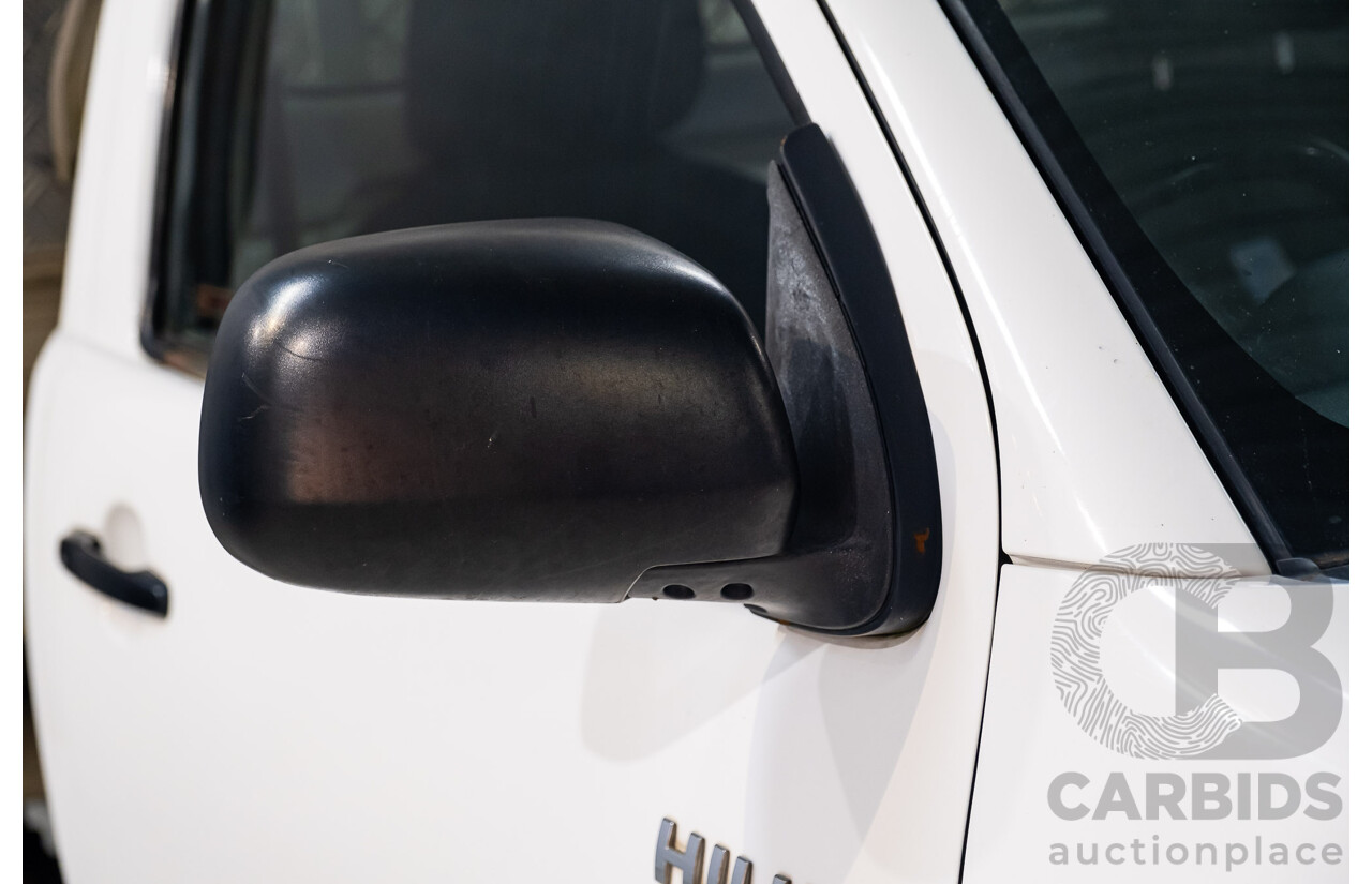 4/2005 Toyota Hilux SR (4x4) KUN26R 2d C/Chas White Turbo Diesel 3.0L