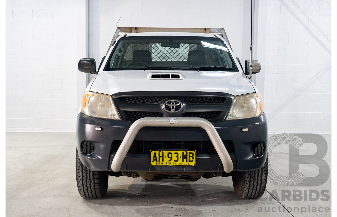 4/2005 Toyota Hilux SR (4x4) KUN26R 2d C/Chas White Turbo Diesel 3.0L