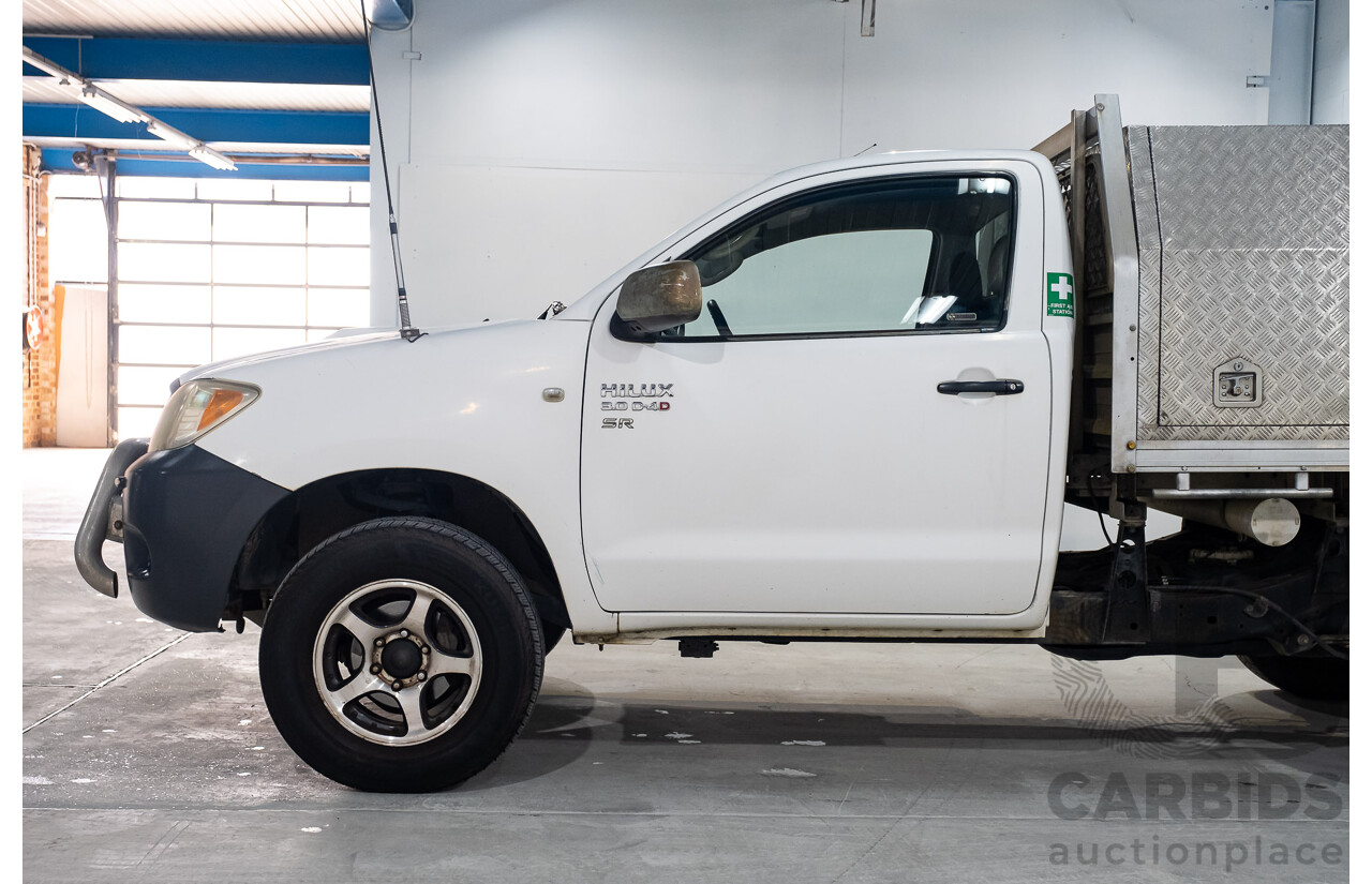 4/2005 Toyota Hilux SR (4x4) KUN26R 2d C/Chas White Turbo Diesel 3.0L