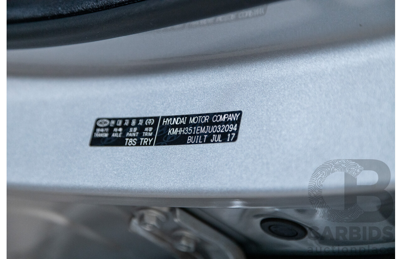 09/2017 Hyundai i30 Active MY18 PD 4d Hatch Platinum Silver Metallic 2.0L