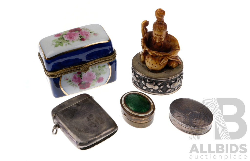 Collection Vintage Pieces Including .800 Silver Example with Carved Ivory Scent Bottle to Lid, Sterling Silver Vesta Case, Chester 1905, Sterling Silver Pill Box with Engraved Lid and More