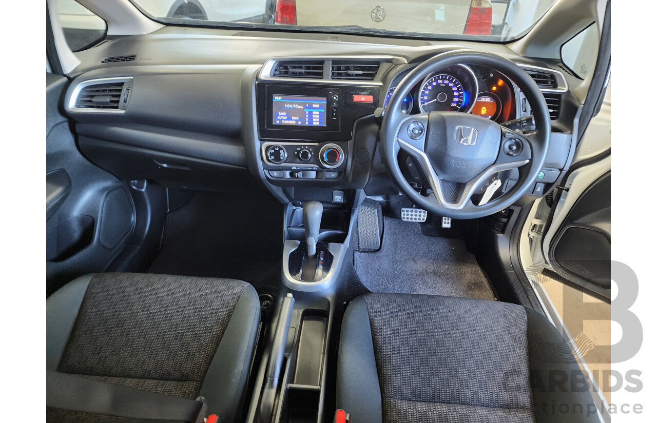 10/2016 Honda Jazz VTi FWD GK MY16 5D Hatchback White 1.5L