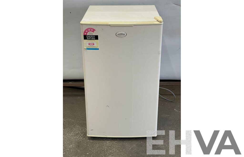 Mistral 90 Ltr Upright Freezer