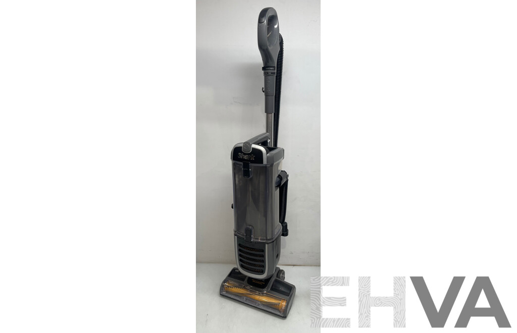 Shark Navigator Upright Vacuum Cleaner