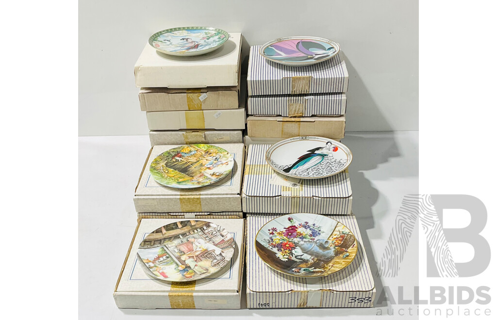 Large Collection of Decorative Porcelain Plates From Royal Doulton, W.J George and More