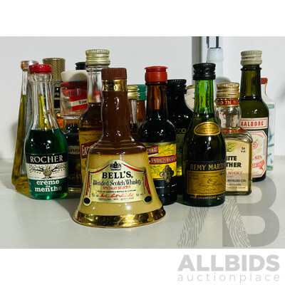 Collection of Vintage Single Serve Liqueur Bottles Including Bell’s Blended Whisky, White Heater Whicky, Early Times Kentucky Whisky and Much More - Average 45ml per Bottle -i Mostly Sealed / Unopened