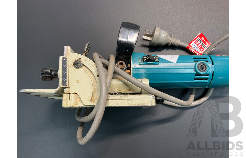 Makita Plate Biscuit Joiner 3901 590w