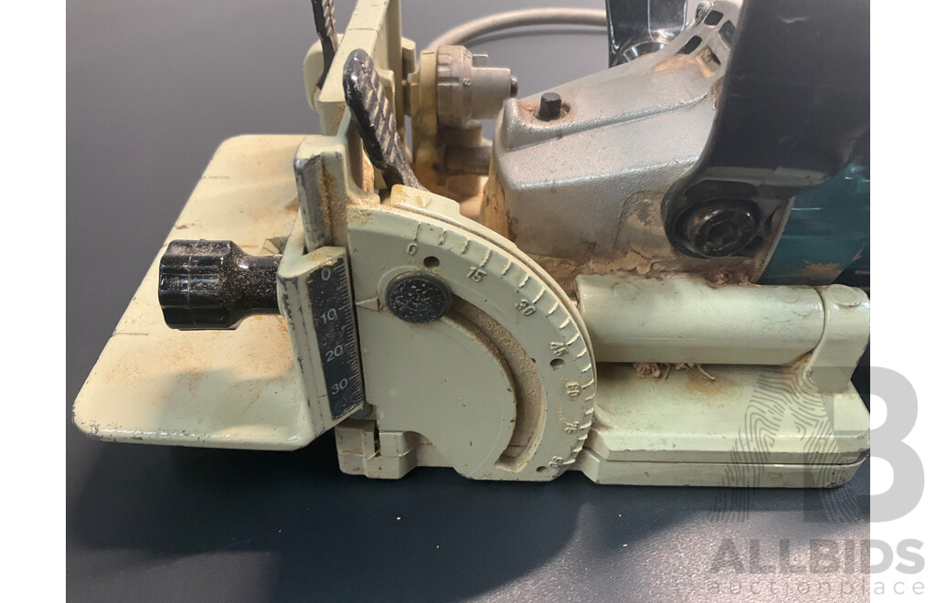 Makita Plate Biscuit Joiner 3901 590w