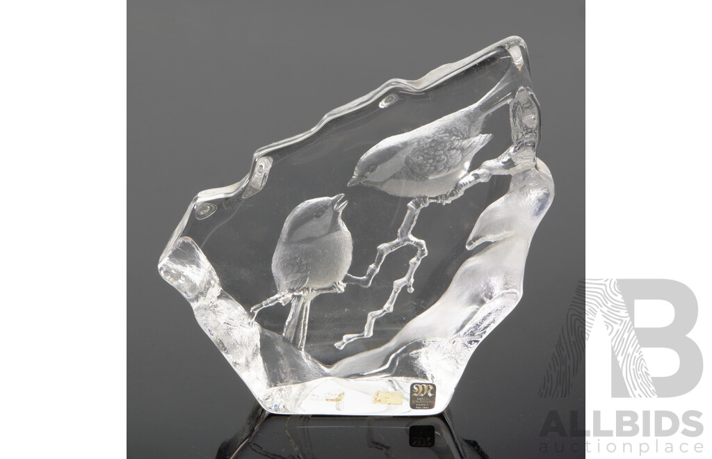 Swedish Mats Jonasson Art Crystal Bird Sculpture with Original Label