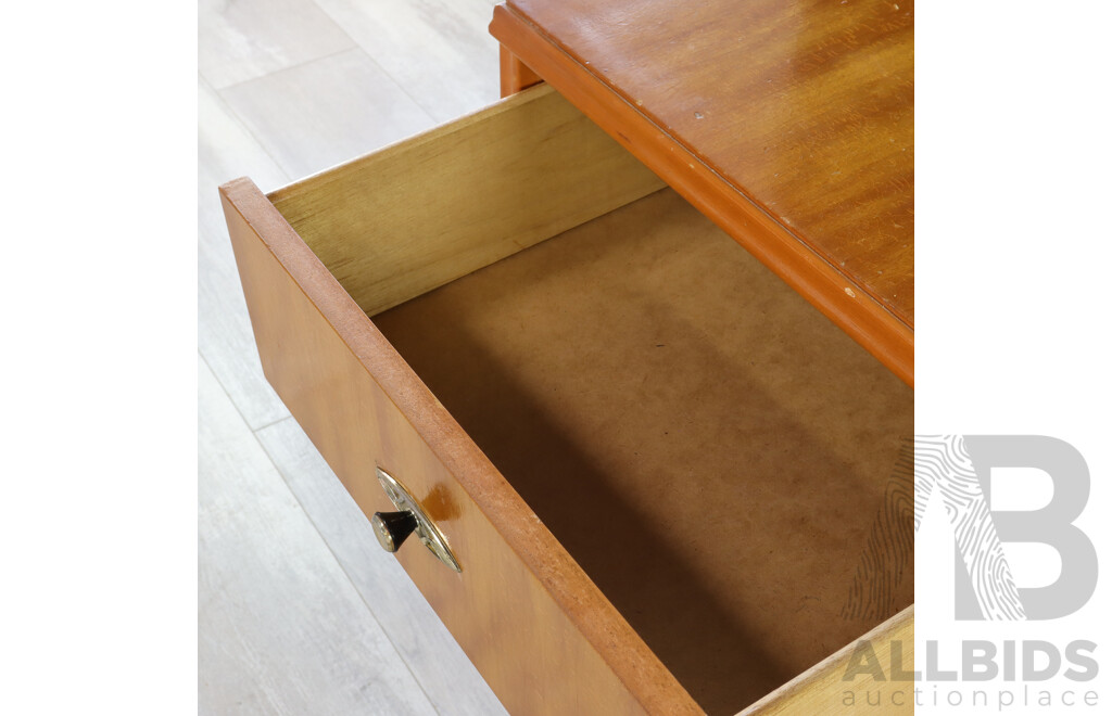 Retro Veneered Chest of Eight Drawers