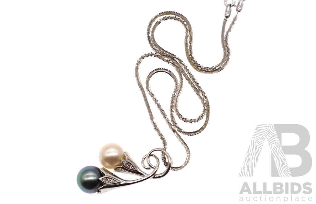 18ct White Gold South Sea Pearl & Tahitian Pearl & Diamond (TDW0.06ct) Pendant, 35mm on 18ct WG Fancy Link Chain, 45cm, 15.26 Grams