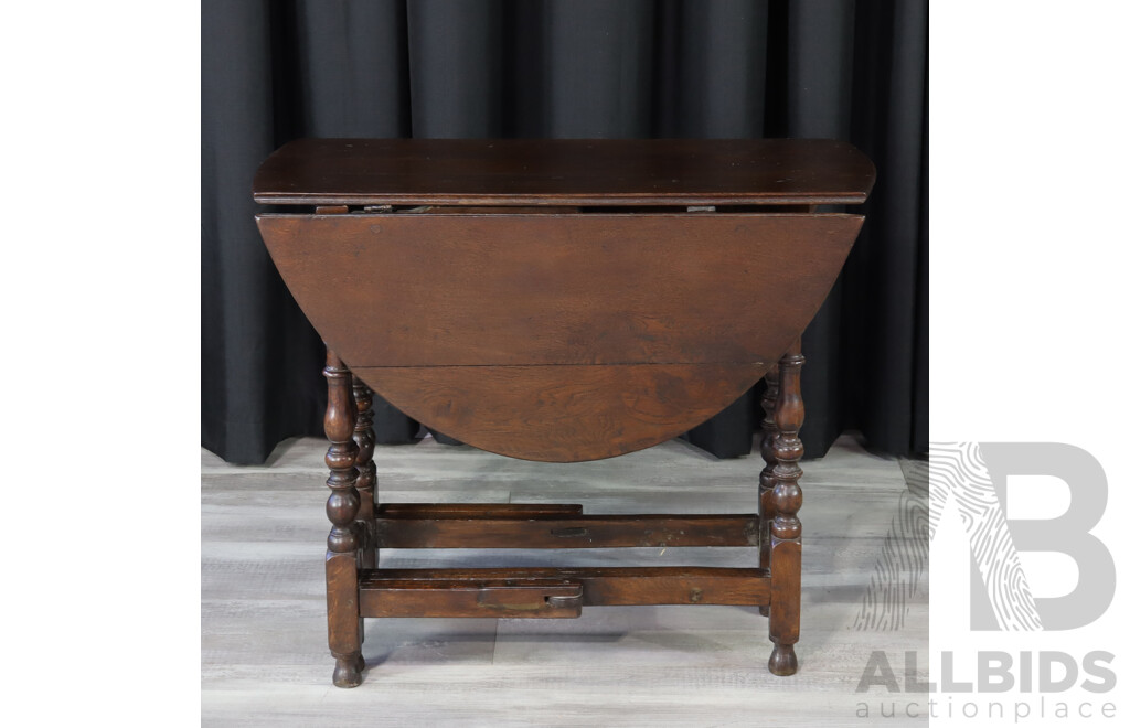 Small Oak Drop Side Table