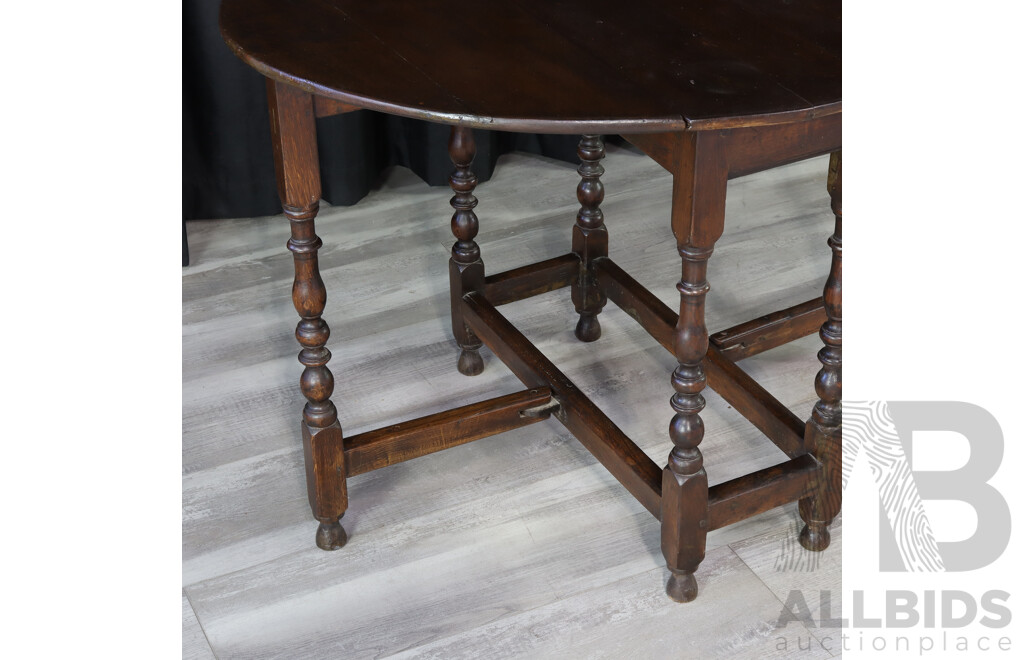 Small Oak Drop Side Table