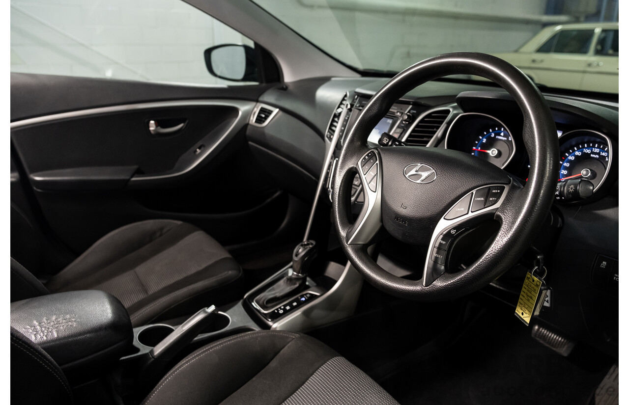 9/2012 Hyundai i30 Active GD 5d Hatchback Blue 1.8L