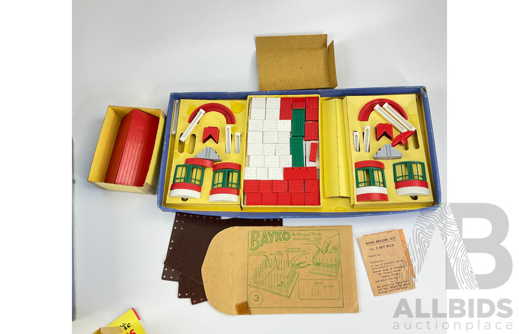 Vintage Bayko Building Set Number Three with Original Box and Instructions, Plimpton Engineering Co, Made in England