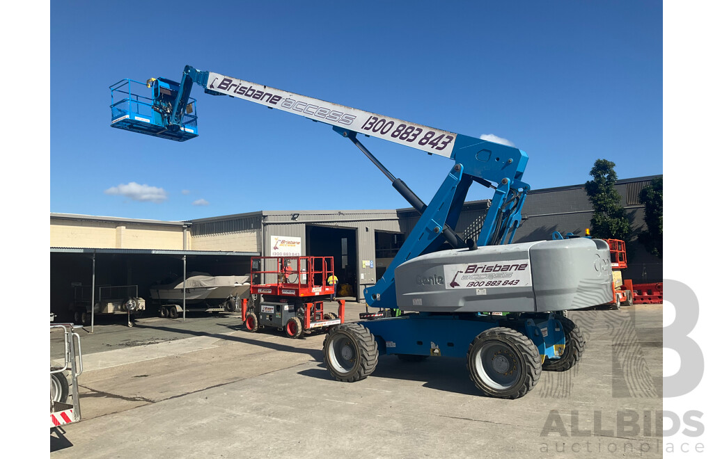 2014 Genie S85 Boom Lift