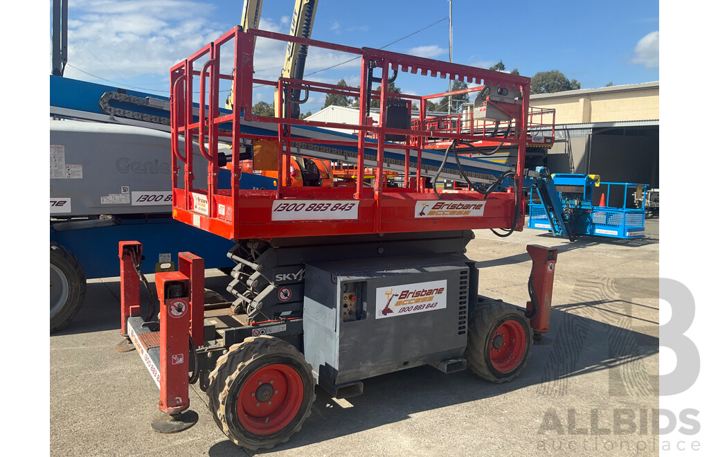 2016 Skyjack SJ6832 RT Scissor Lift