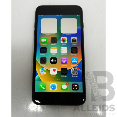 Apple (A1864) 5.5-Inch LTE 64GB IPhone 8 Plus