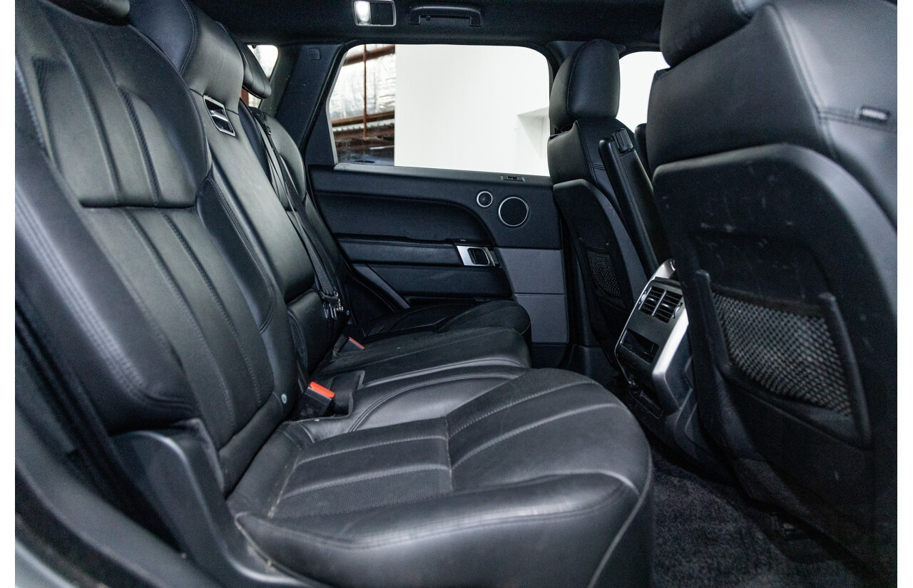 10/2015 Land Rover Range Rover Sport 3.0 SDV6 SE (AWD) LW MY15.5 4d Wagon Fuji White Twin Turbo Diesel V6 3.0L