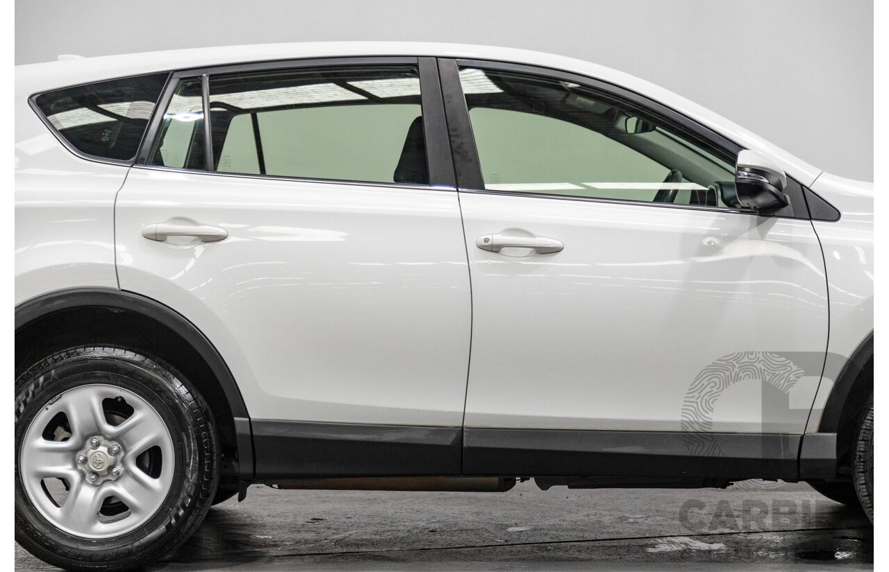 11/2018 Toyota Rav4 GX (AWD) ASA44R 4d Wagon White 2.5L