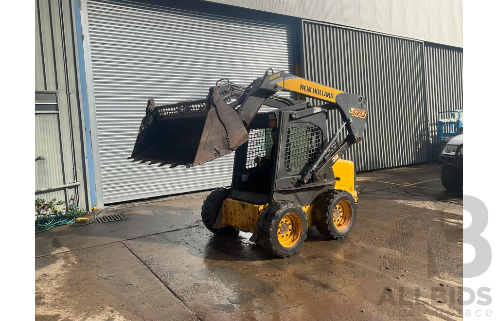 New Holland L170 Skid Steer Loader