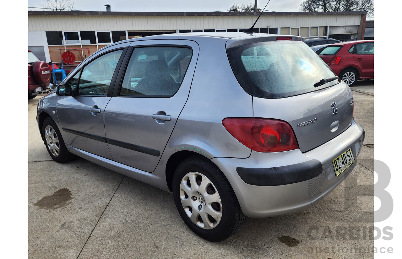 03/2005 Peugeot 307 1.6 FWD  5D Hatchback Grey 1.6L