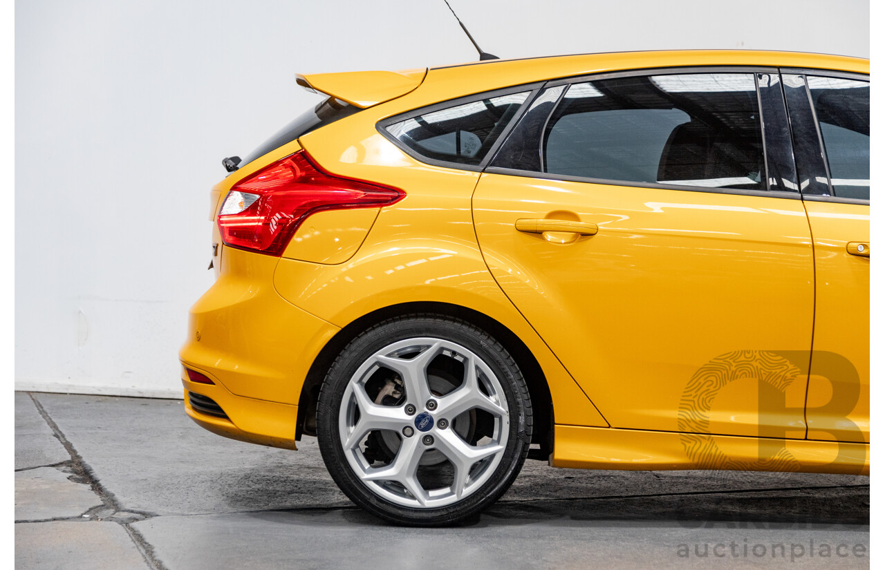 7/2013 Ford Focus ST LW MK2 5d Hatchback Tangerine Scream Metallic Turbo 2.0L