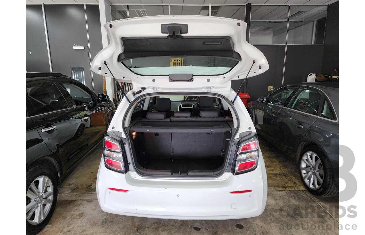 08/2017 Holden Barina LS FWD TM MY17 5D Hatchback White 1.6L