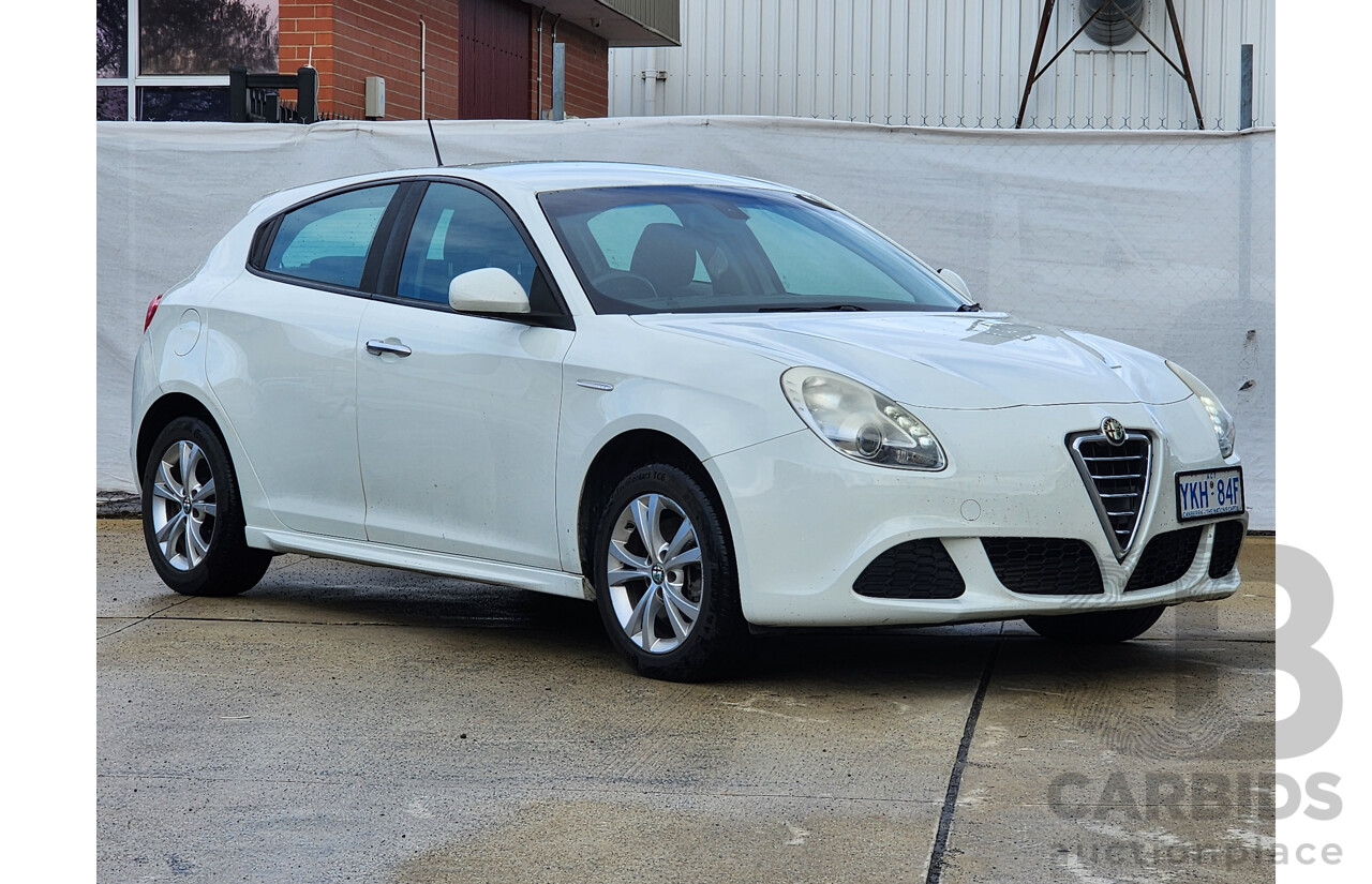 02/2014 Alfa Romeo Giulietta 1.4 FWD  5D Hatchback White 1.4L