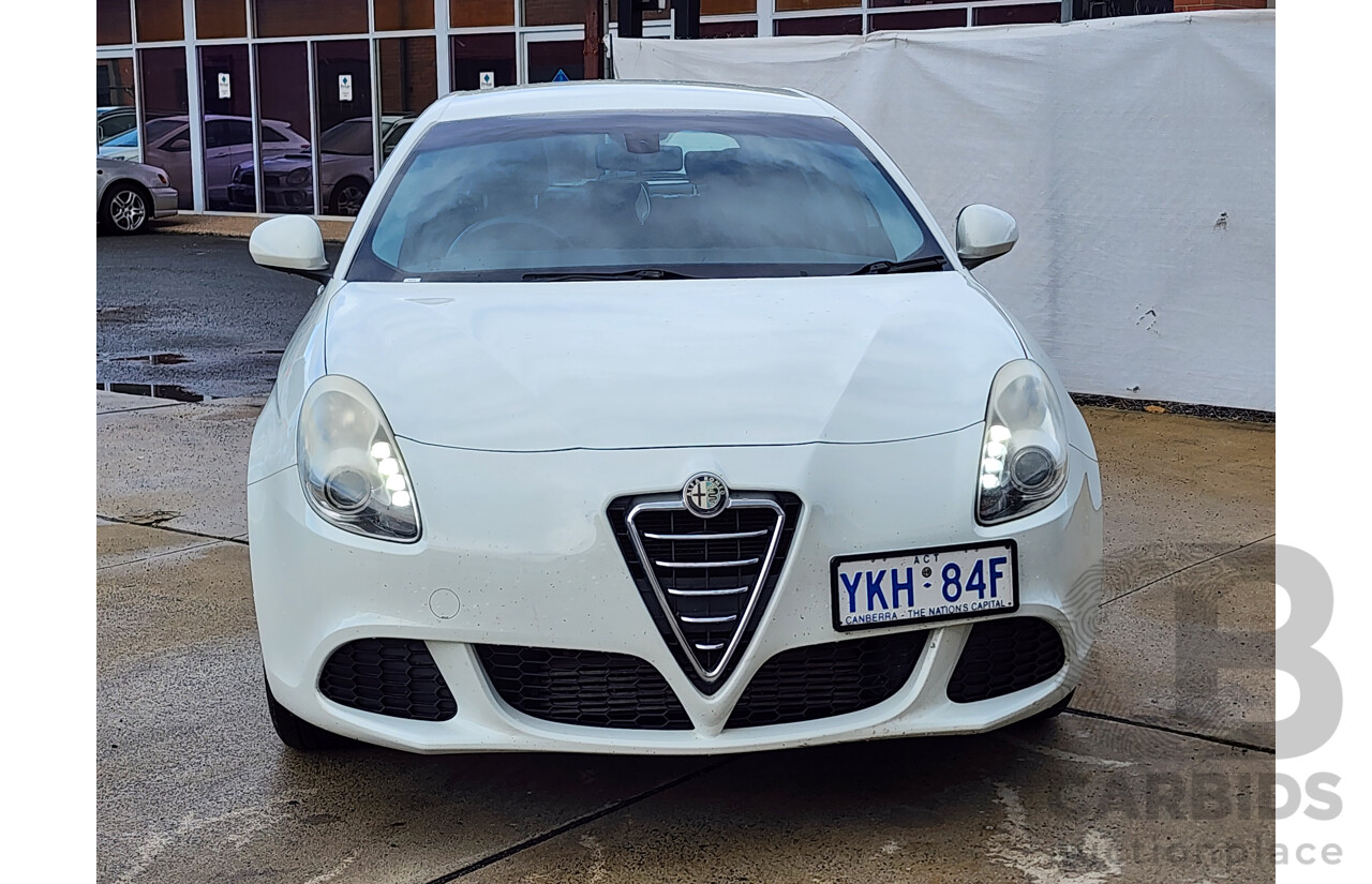 02/2014 Alfa Romeo Giulietta 1.4 FWD  5D Hatchback White 1.4L