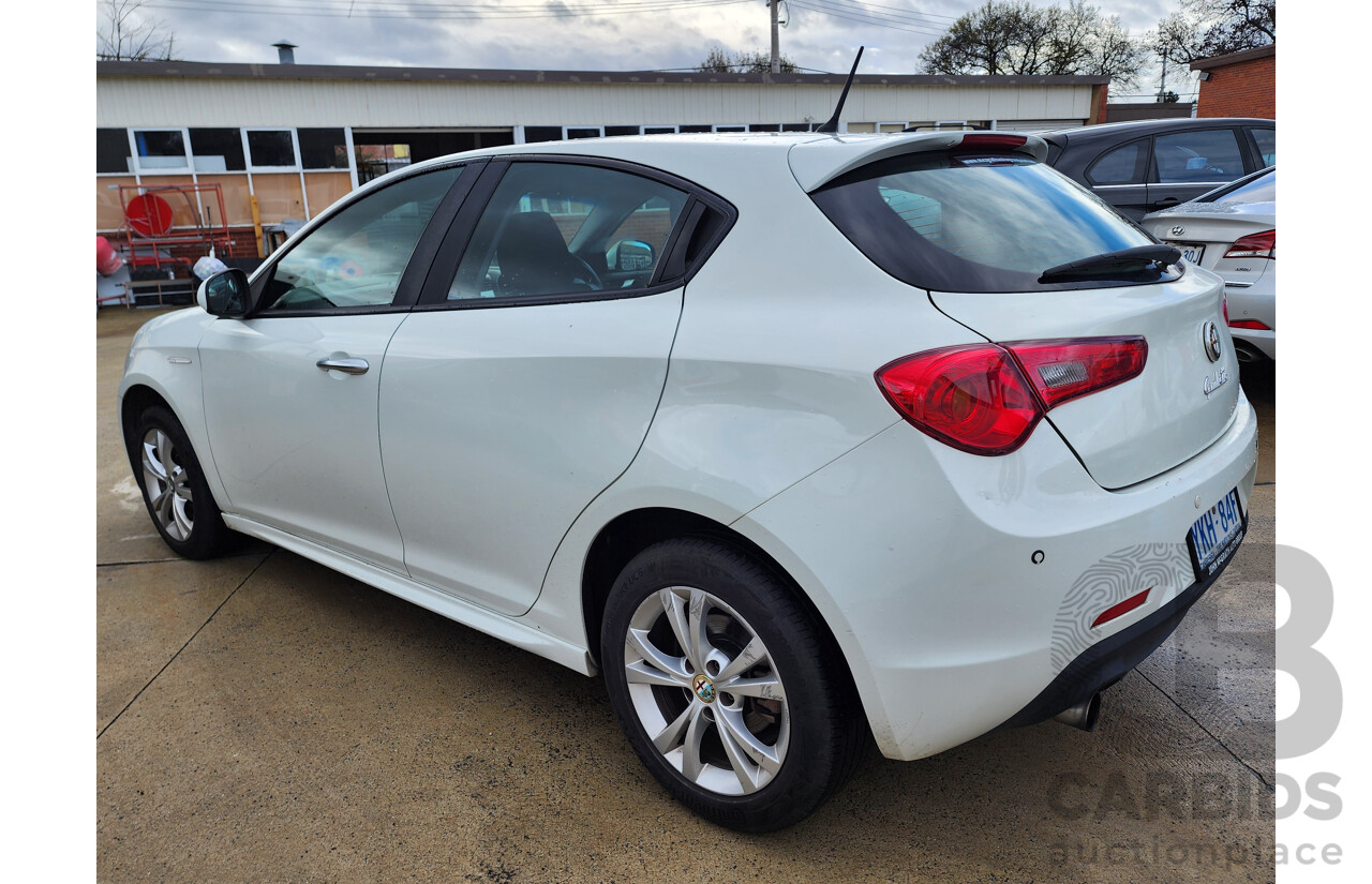 02/2014 Alfa Romeo Giulietta 1.4 FWD  5D Hatchback White 1.4L