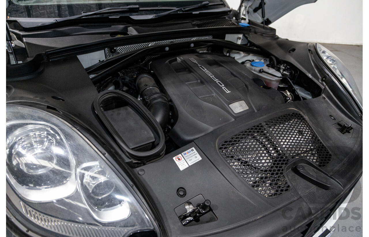 9/2015 Porsche Macan S Diesel (AWD) MY15 4d Wagon White Turbo Diesel V6 3.0L
