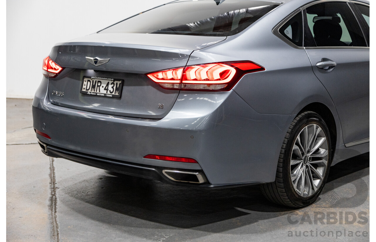 5/2015 Hyundai Genesis DH 4d Sedan Metallic Grey V6 3.8L