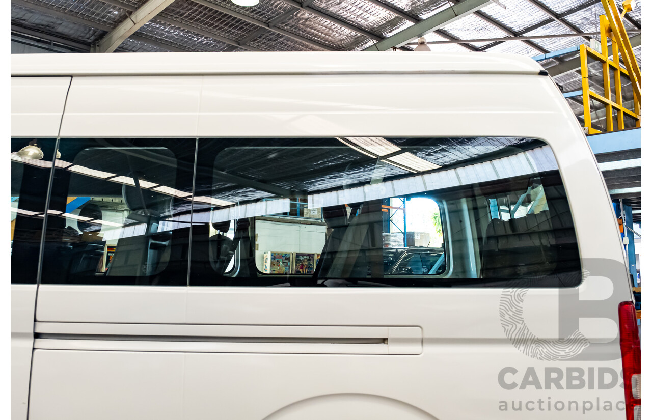 11/2011 Toyota Hiace Commuter KDH223R MY11 UPGRADE Bus White Turbo Diesel 3.0L - 14 Seater