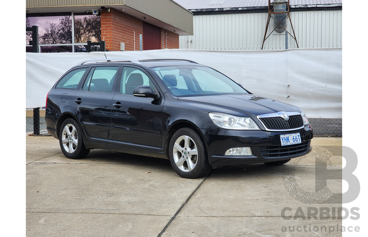 01/2011 Skoda Octavia 1.8 TSI FWD 1Z MY09 4D Wagon Black 1.8L