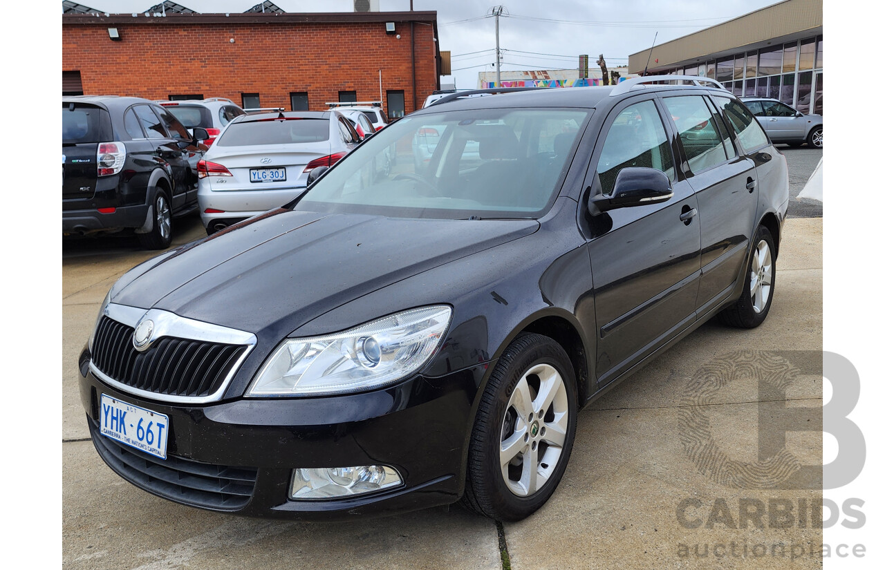 01/2011 Skoda Octavia 1.8 TSI FWD 1Z MY09 4D Wagon Black 1.8L