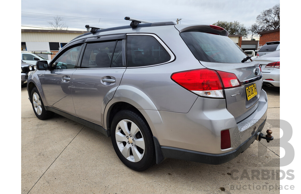 11/2010 Subaru Outback 2.5i PREMIUM AWD AWD MY10 4D Wagon Silver 2.5L