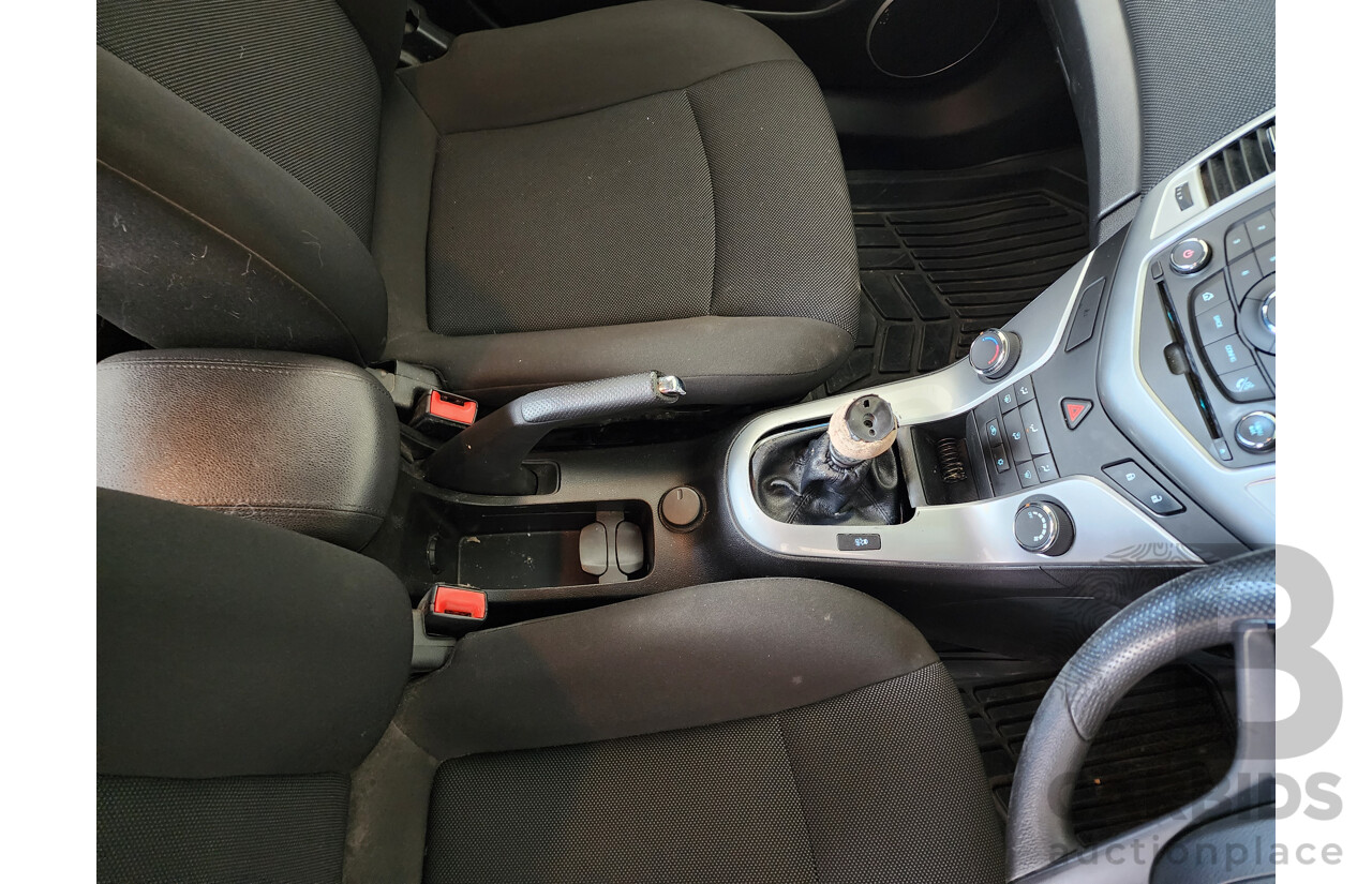 12/2013 Holden Cruze CD FWD JH MY13 4D Sedan Blue 1.8L