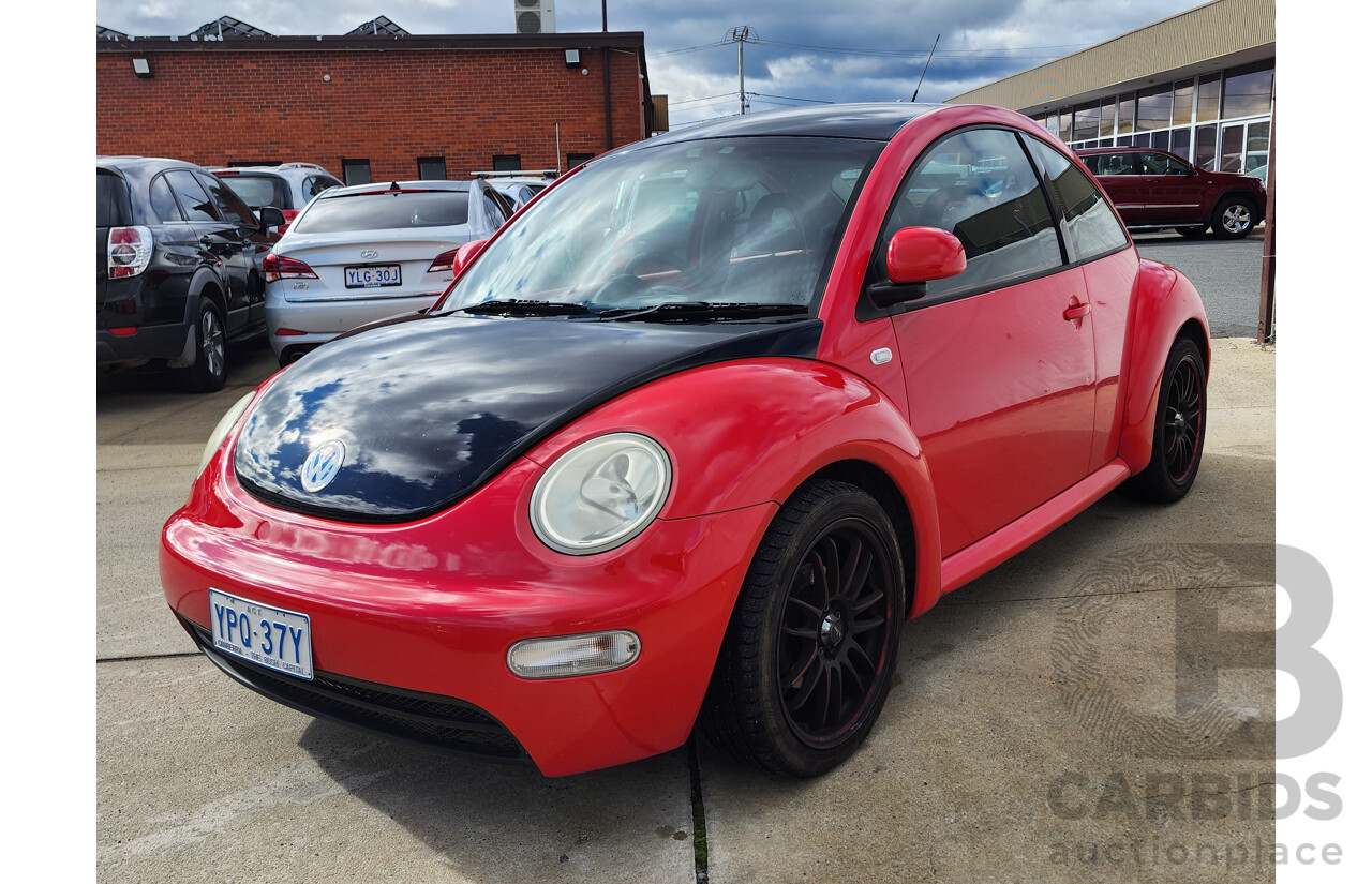 04/2001 Volkswagen Beetle 2.0 FWD 9C 3D Hatchback Red 2.0L